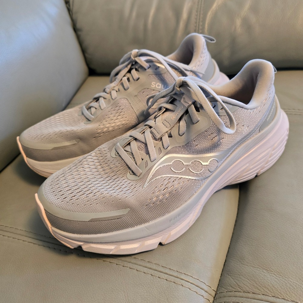 Saucony Guide 18 Womens Running Shoes Gray Silver S10998-105 Size 10.5